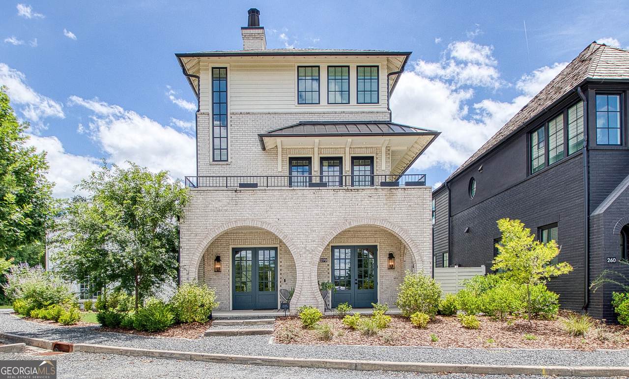 270 4th Street - Photo 1
