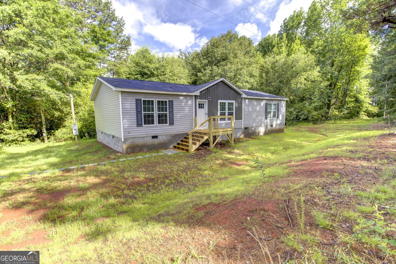 102 Grayhill Drive - Photo 1