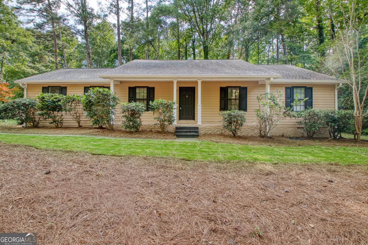 260 Mimosa Drive - Photo 1