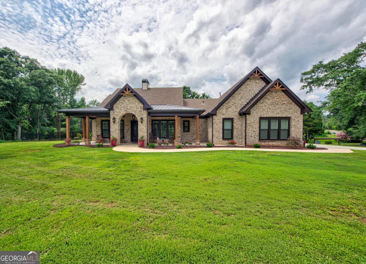 233 Hunter Road - Photo 1