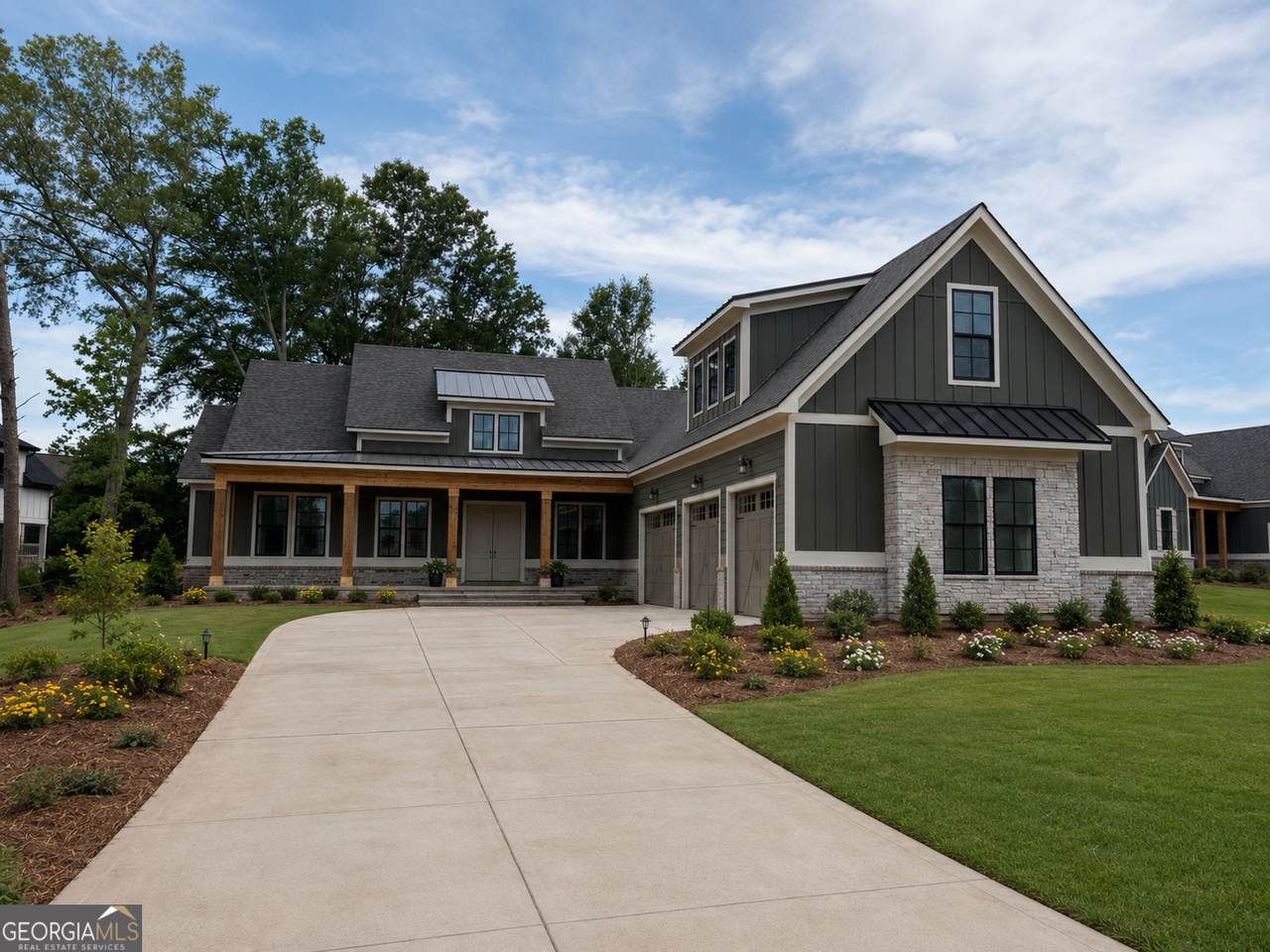 201 Eagles Way - Photo 1