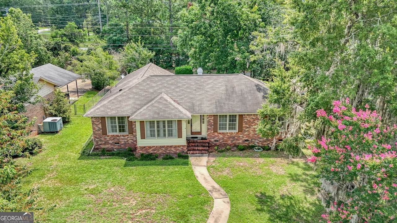 1520 Webb Street - Photo 1