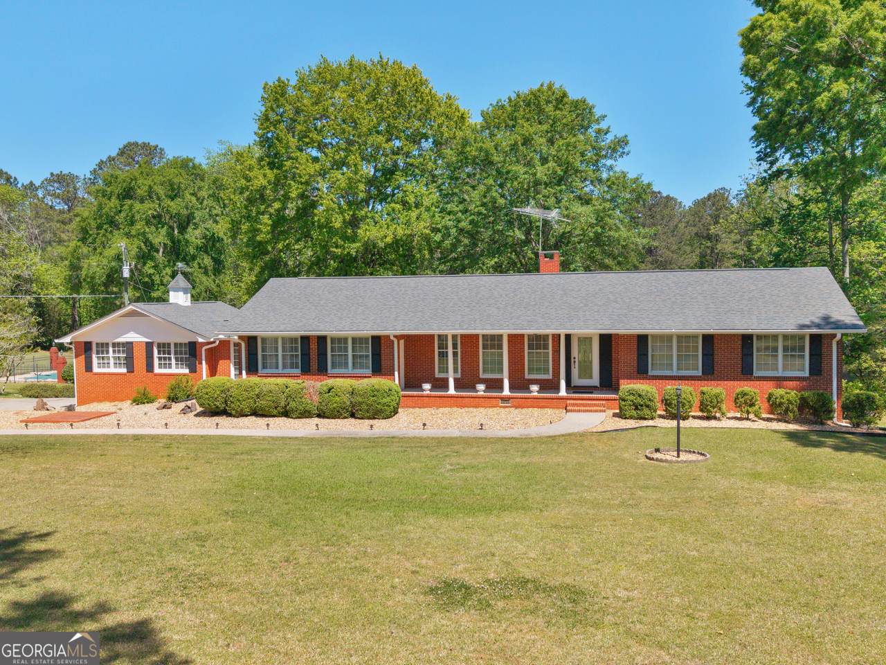 723 Goza Road - Photo 1