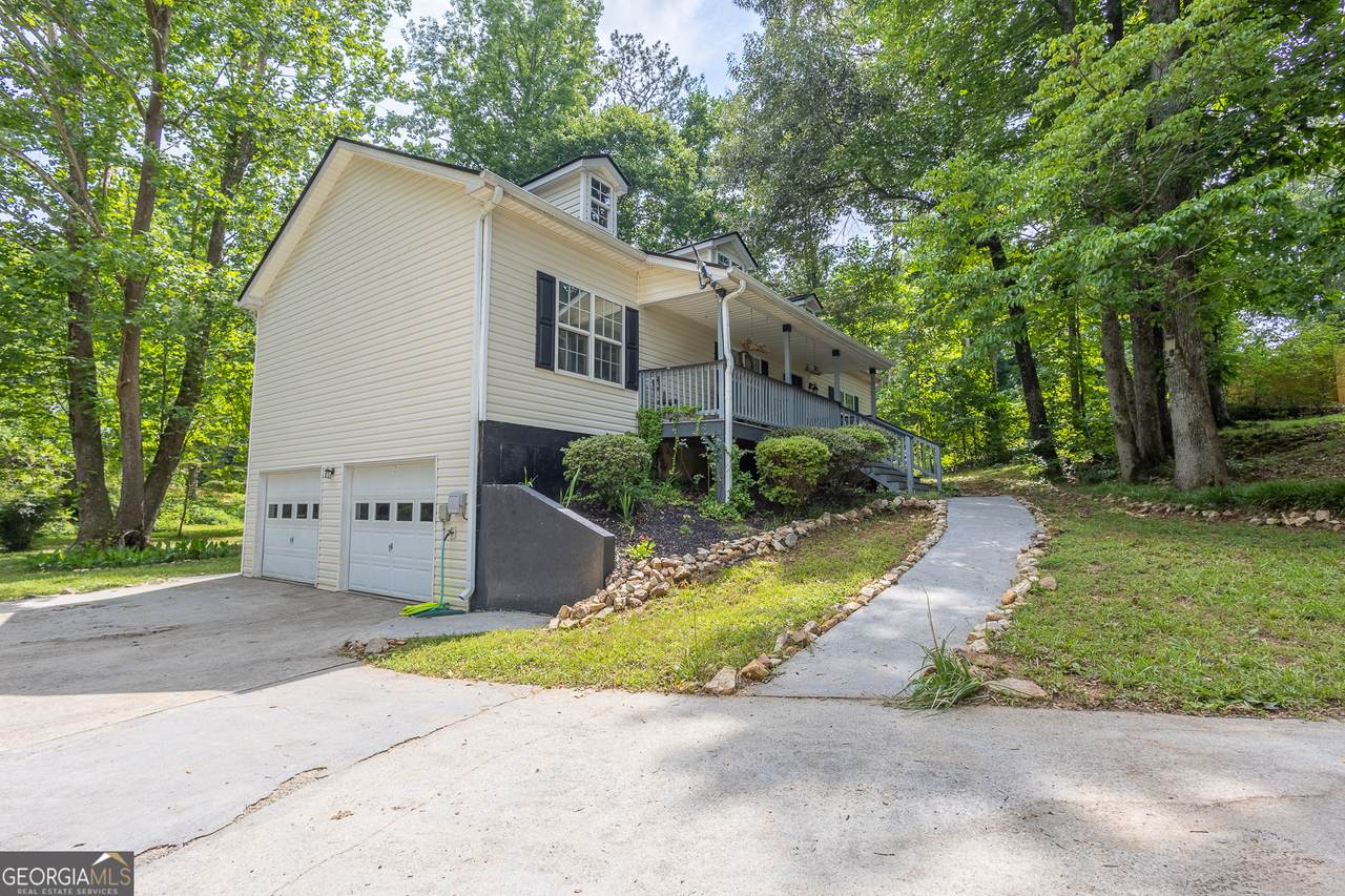 104 Streambank Court - Photo 1