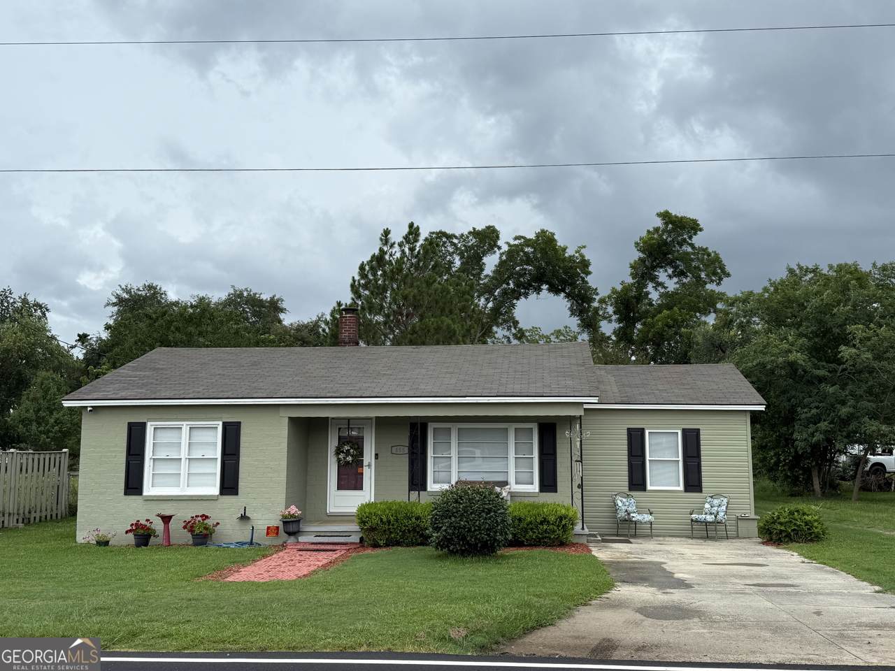 455 Kennedy Street - Photo 1