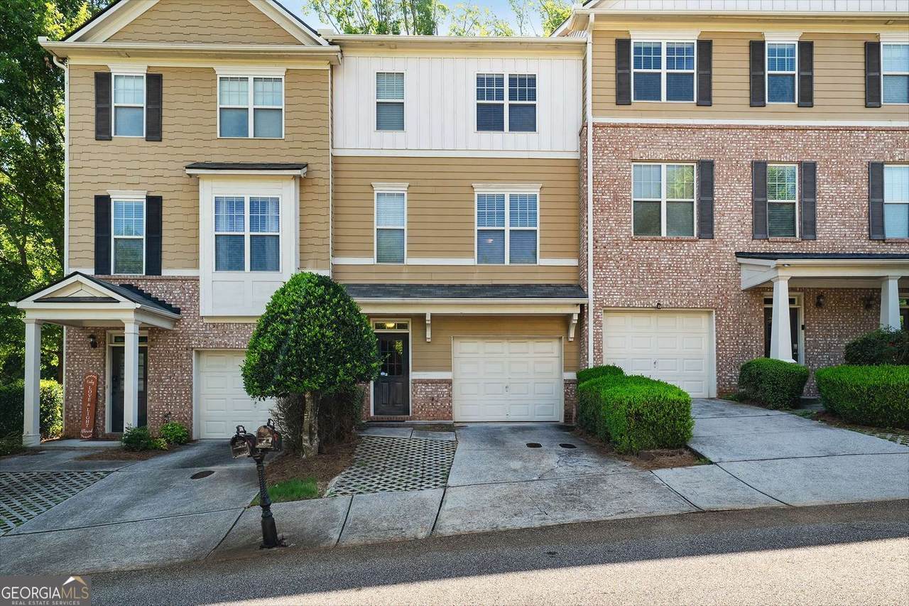 1798 Oakbrook Lane - Photo 1