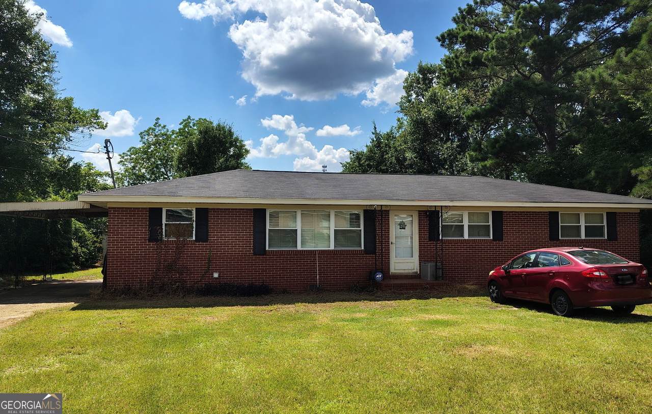 205 Grace Street - Photo 1