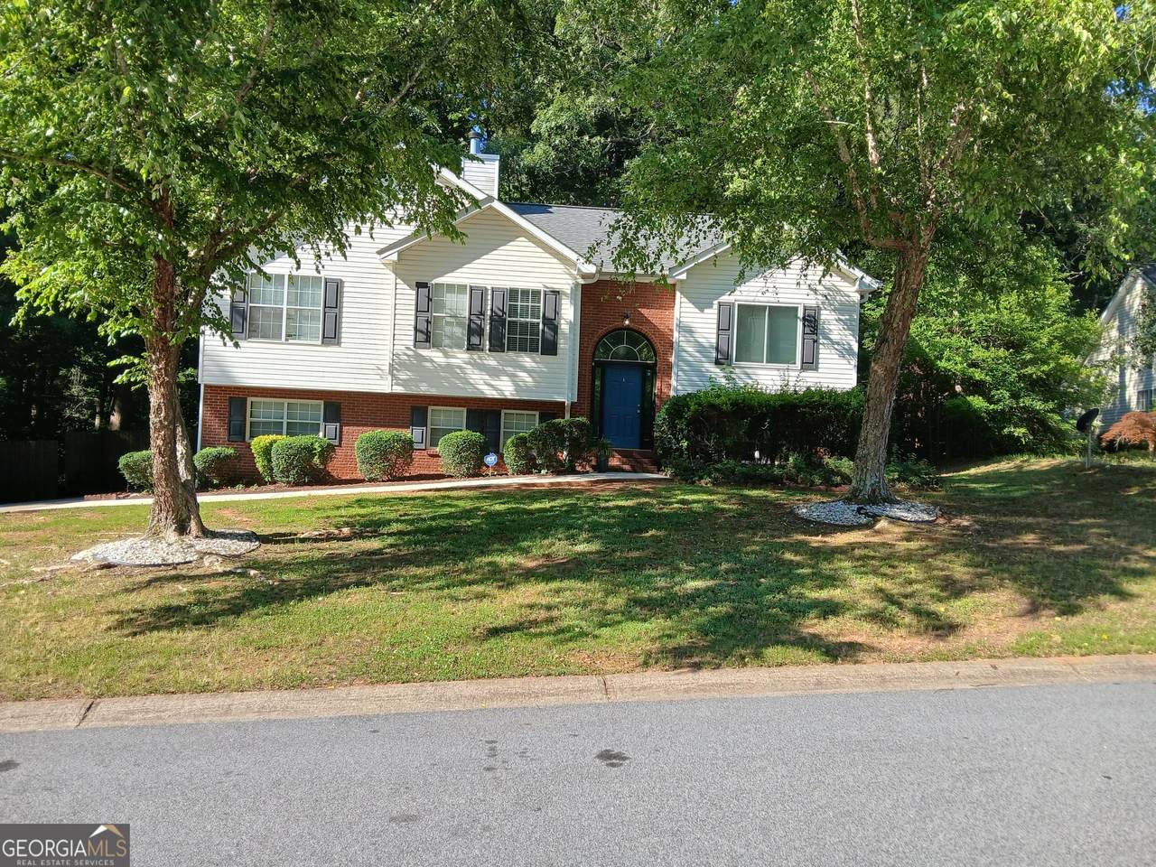 215 Forest Brook Drive - Photo 1