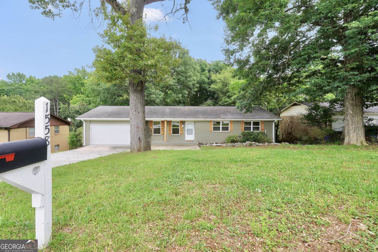 1558 Tanglewood Way - Photo 1