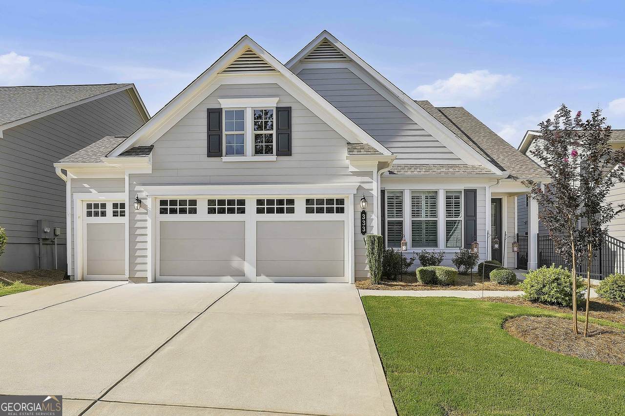 333 Cottonwood Circle - Photo 1
