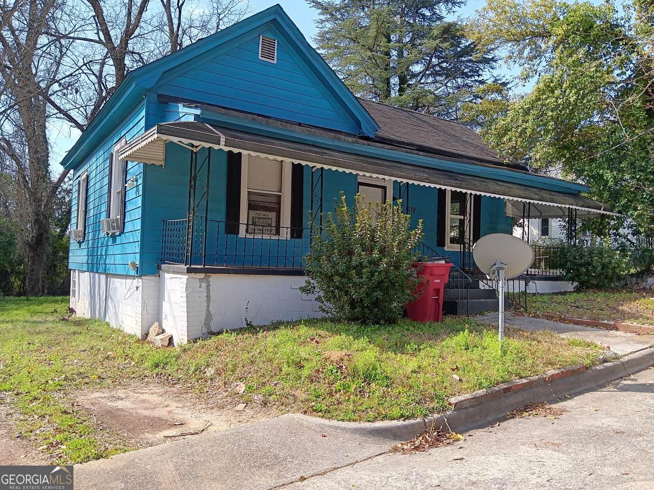 678 Dixie Avenue - Photo 1