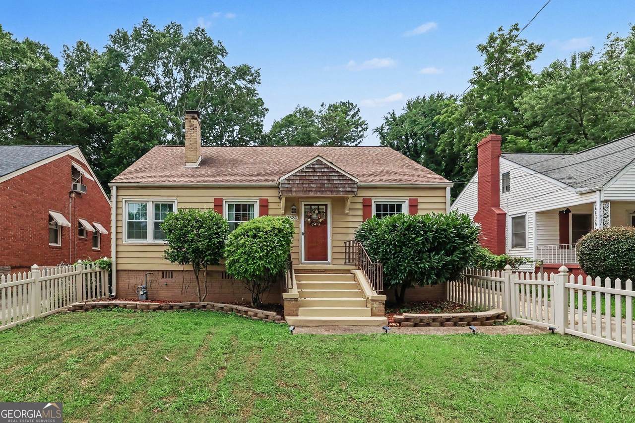 2531 Batavia Street - Photo 1