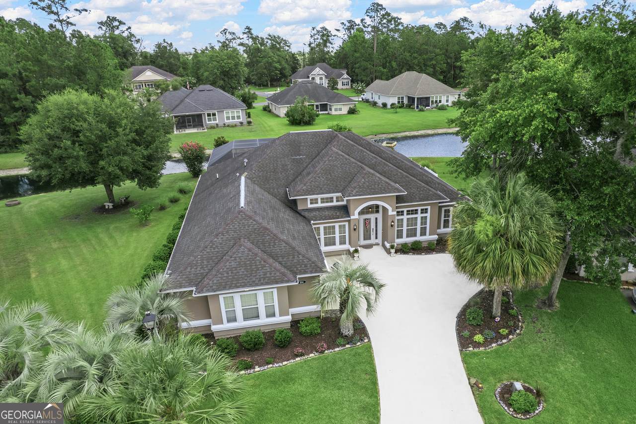 104 Lake View Court - Photo 1