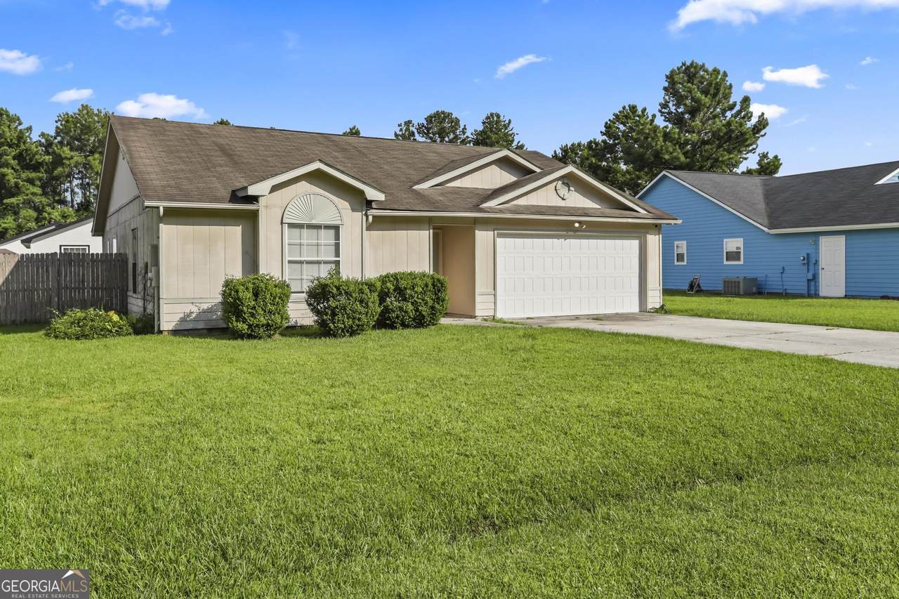 119 Bamboo Drive - Photo 1