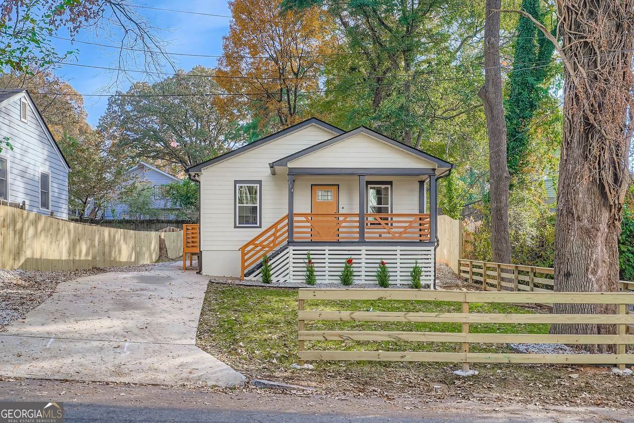 194 Dearborn Street - Photo 1