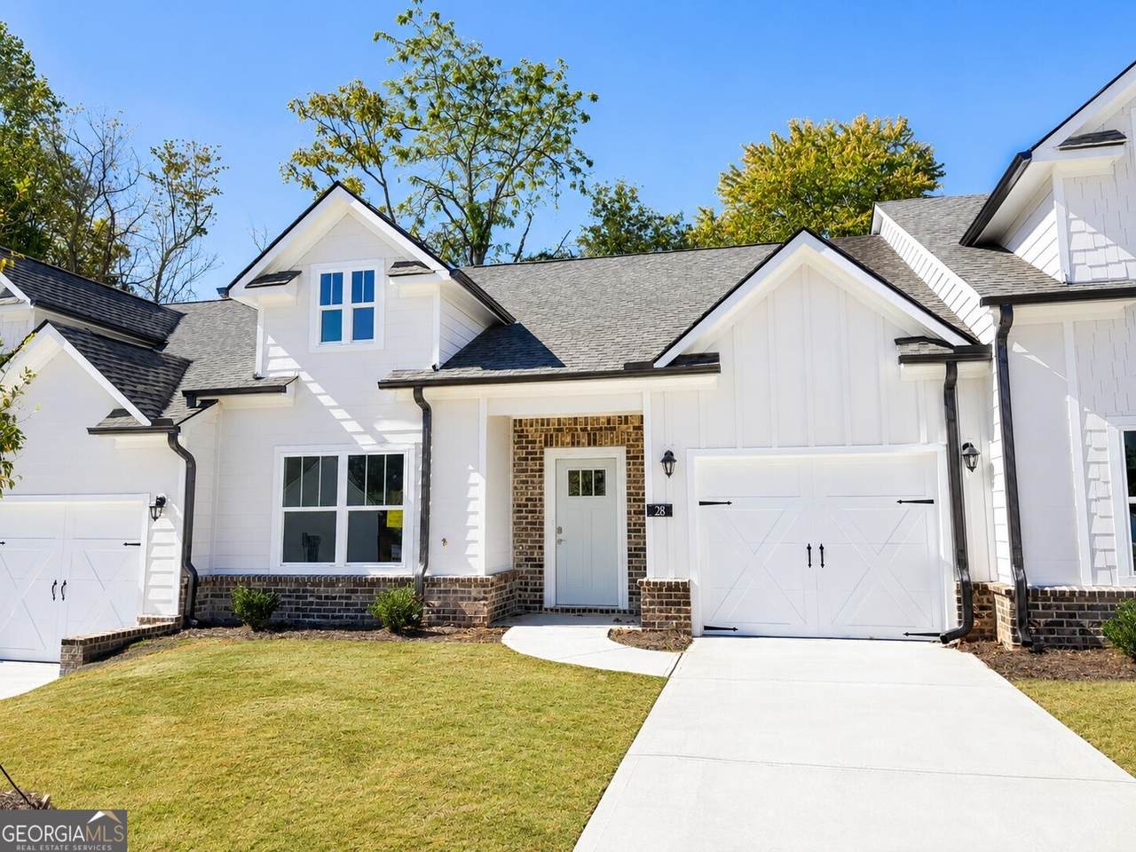 28 Village Court - Photo 1