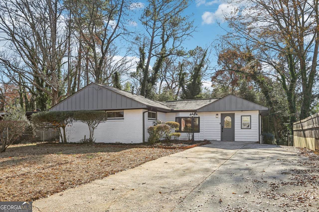 2907 Monterey Drive - Photo 1