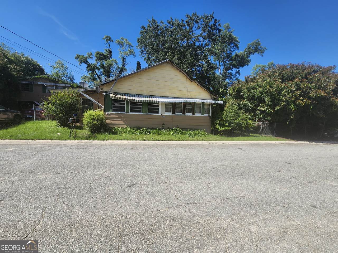 620 2nd Avenue - Photo 1