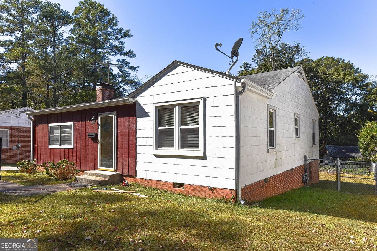 3049 Cloverhurst Drive - Photo 1