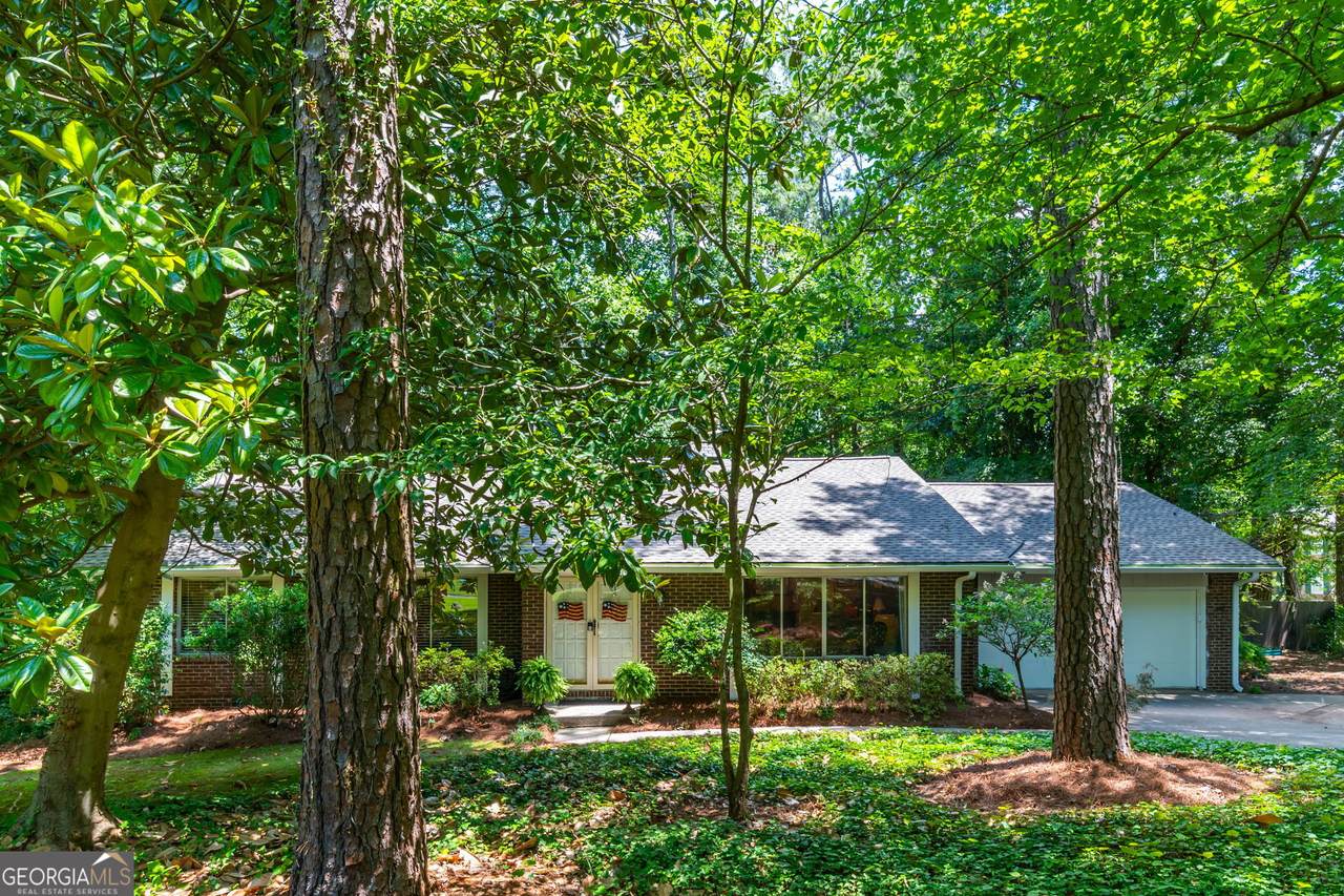 2805 Burtz Drive - Photo 1