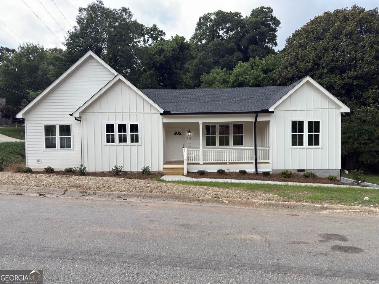 294 Moreland Avenue - Photo 1