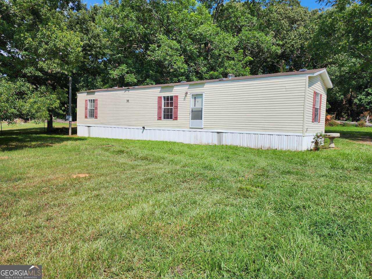 140 Maple Drive - Photo 1