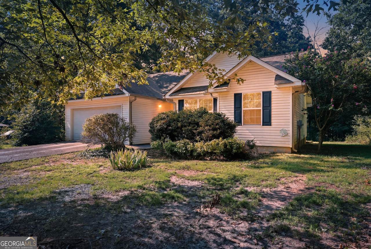 194 Windchime Circle - Photo 1
