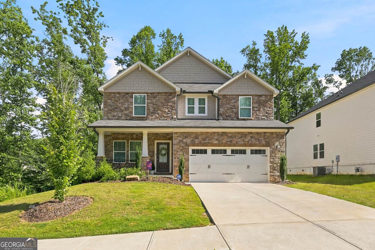 677 Magnolia Drive - Photo 1