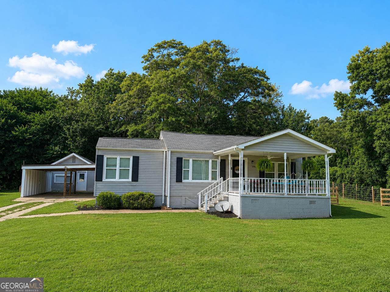 194 Park Drive - Photo 1