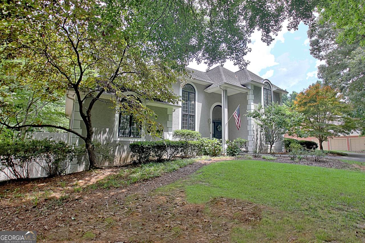 8554 Shoreline Drive - Photo 1