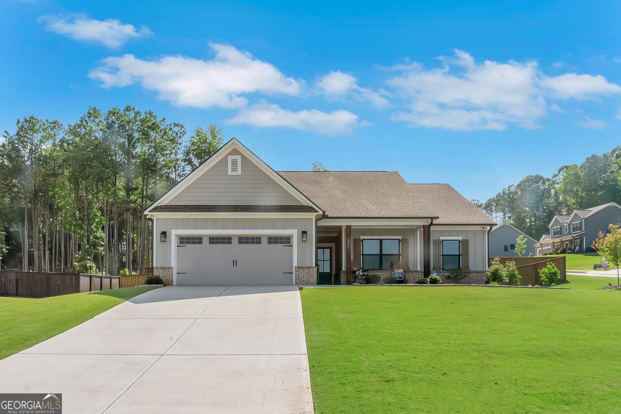 1091 Red Oak Place - Photo 1
