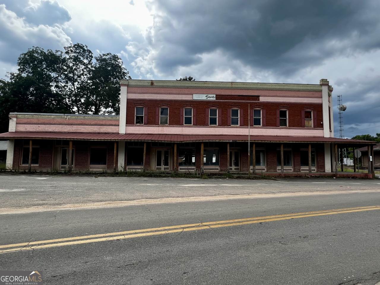 140 Montgomery Street - Photo 1