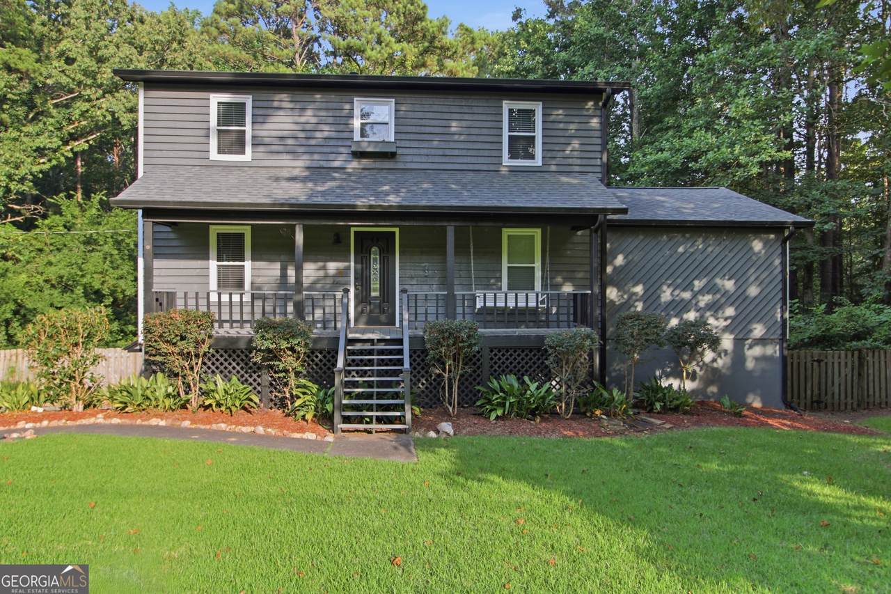 399 Victoria Road - Photo 1