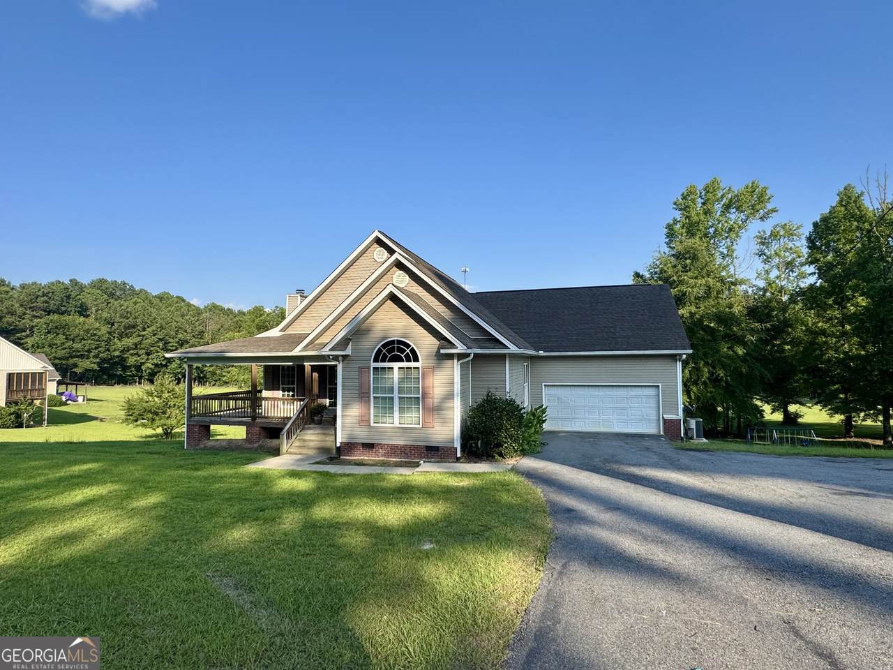 325 Overland Way - Photo 1