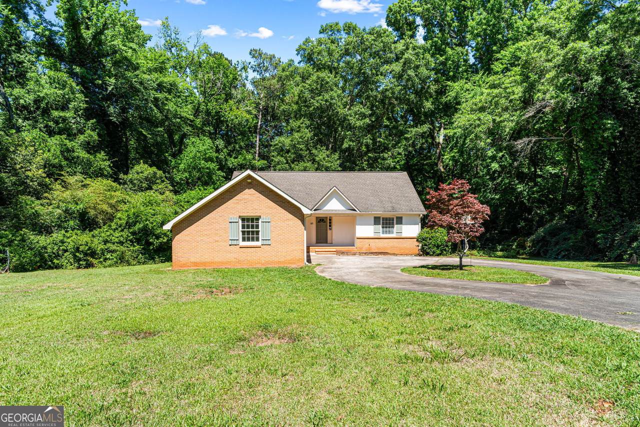 611 Fairmont Drive - Photo 1