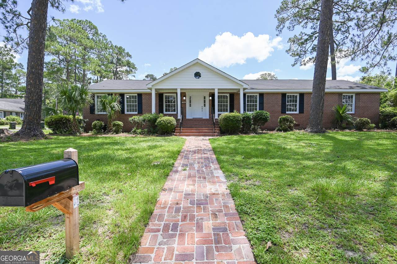 1304 Hill Street - Photo 1