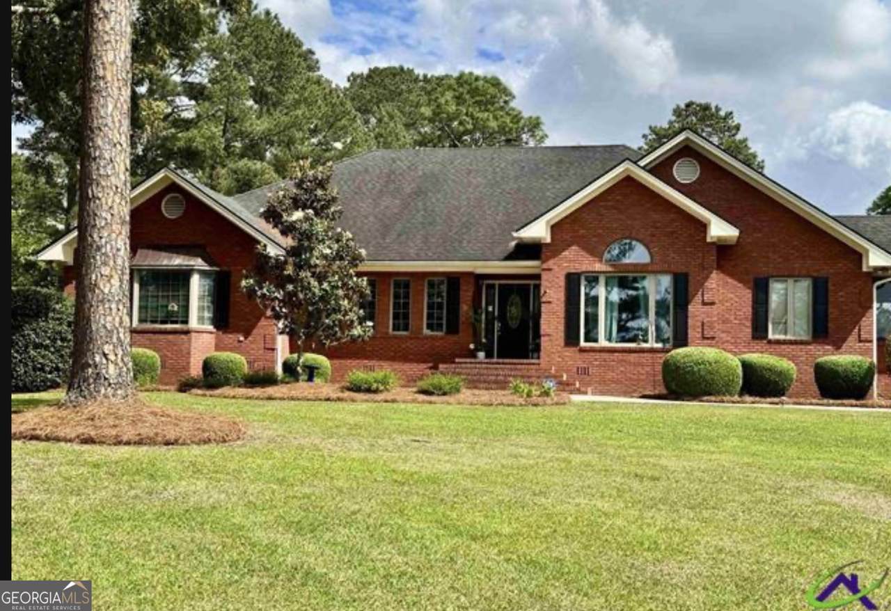 102 Oakatee Court Courts - Photo 1