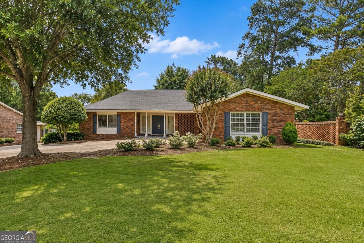 3402 Cambridge Drive - Photo 1