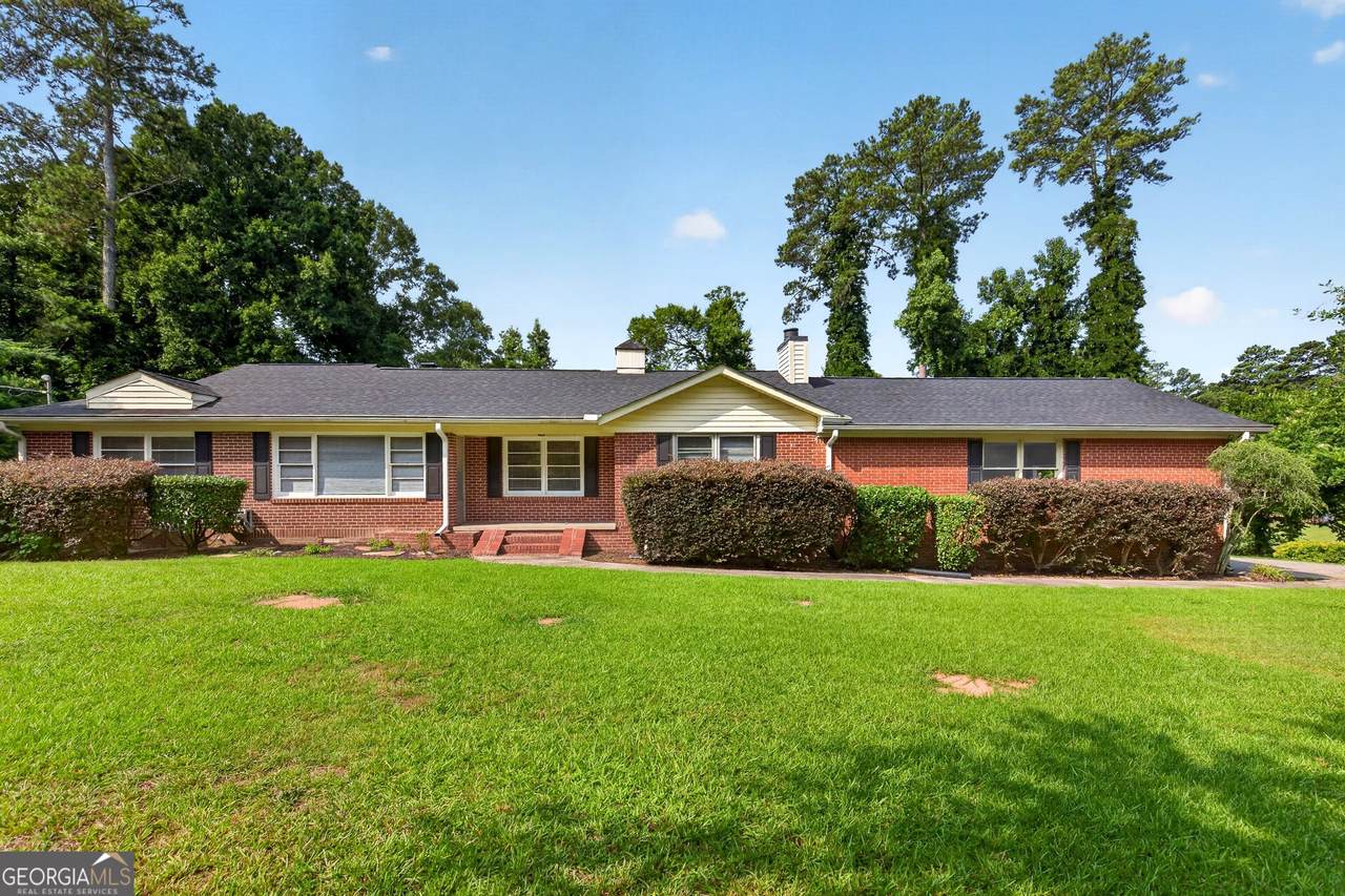 190 Forrest Avenue - Photo 1