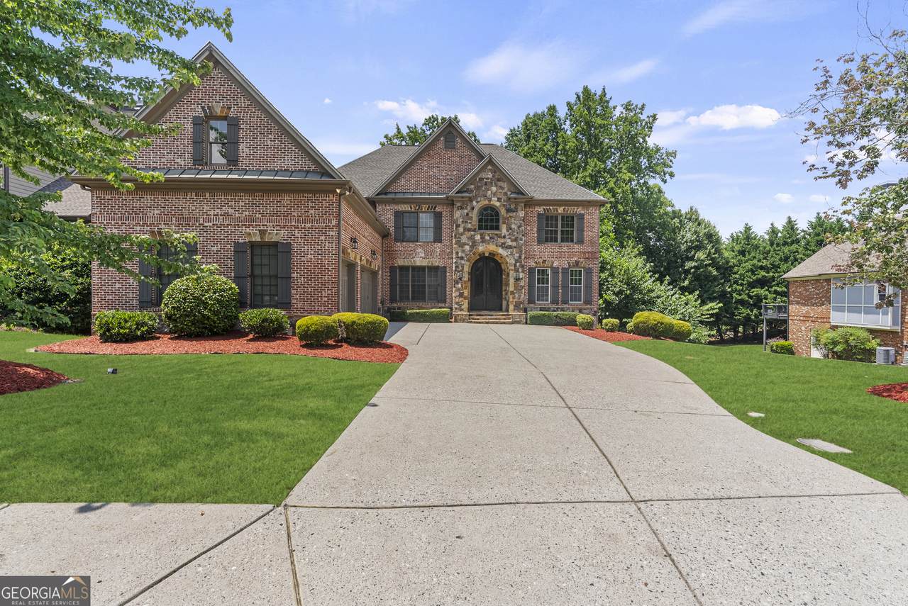 2452 Walkers Glen Lane - Photo 1