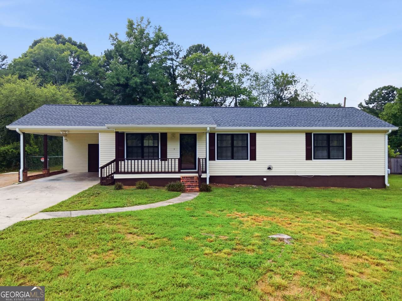 672 Reeceburg Road - Photo 1