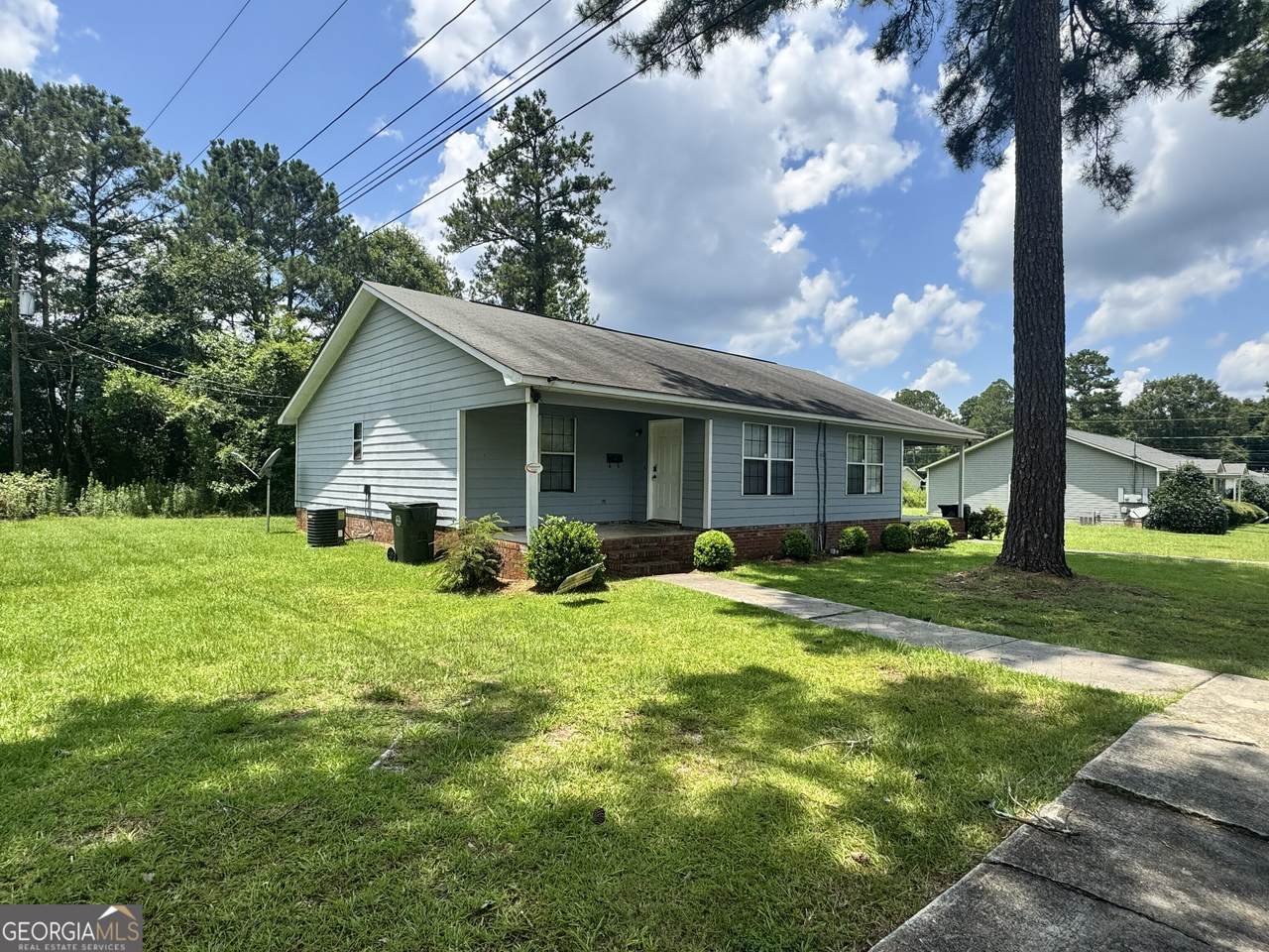 106 Montrose Street - Photo 1