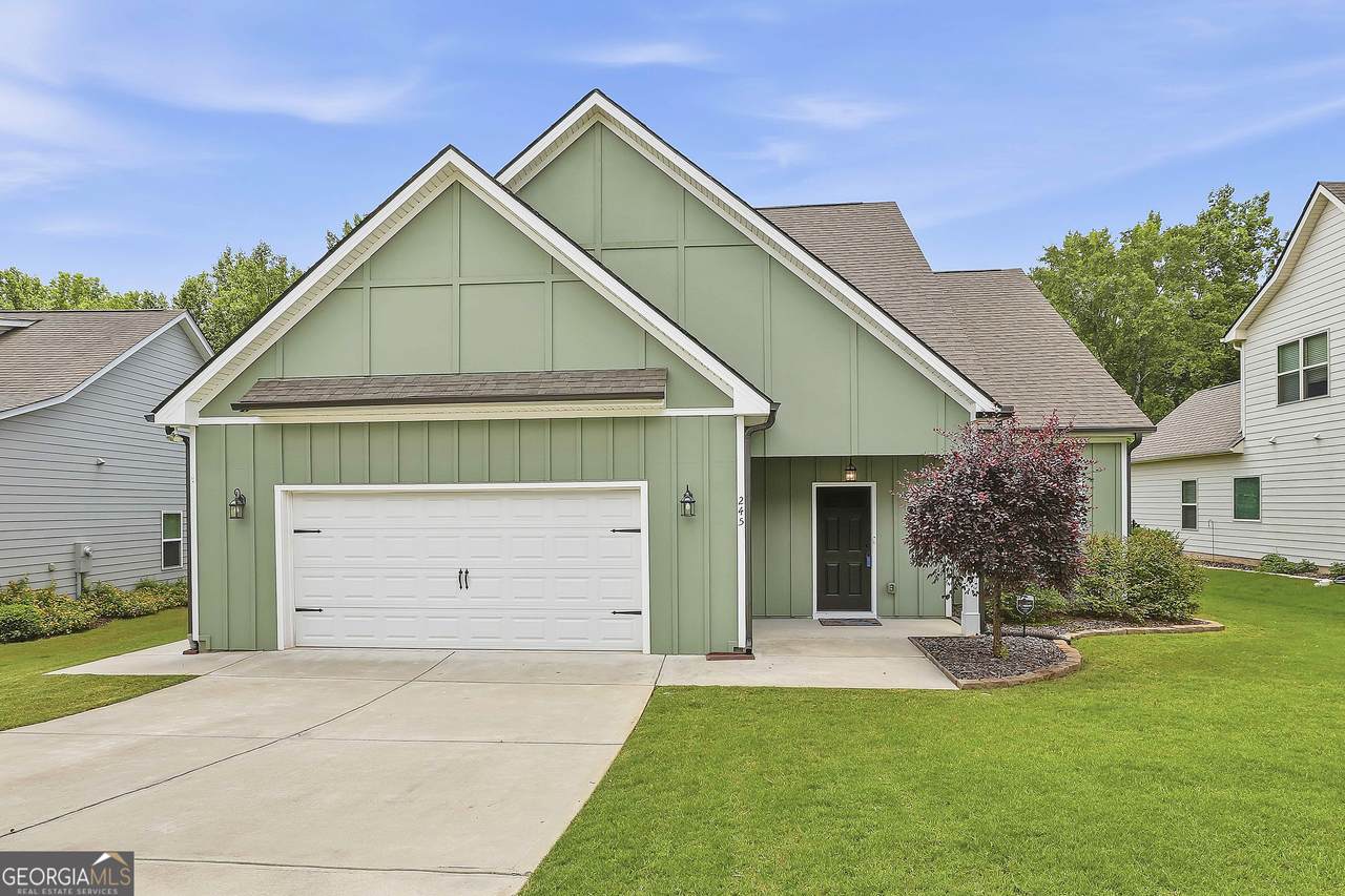 245 Southridge - Photo 1
