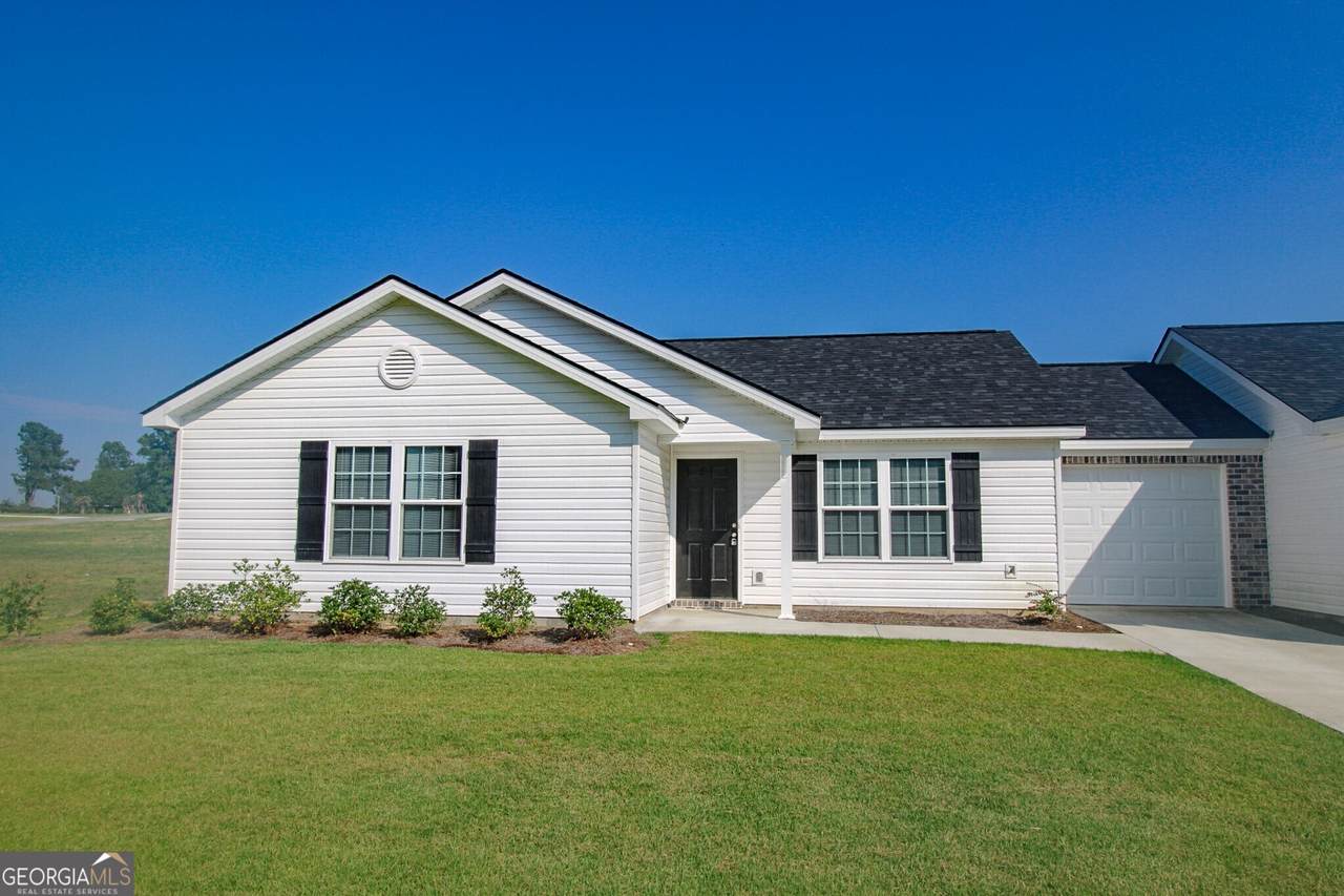 124 Callaway Crescent - Photo 1