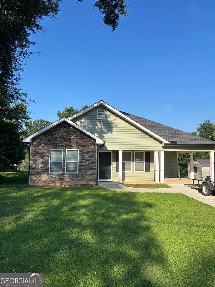 1609 Flat Shoals Road - Photo 1
