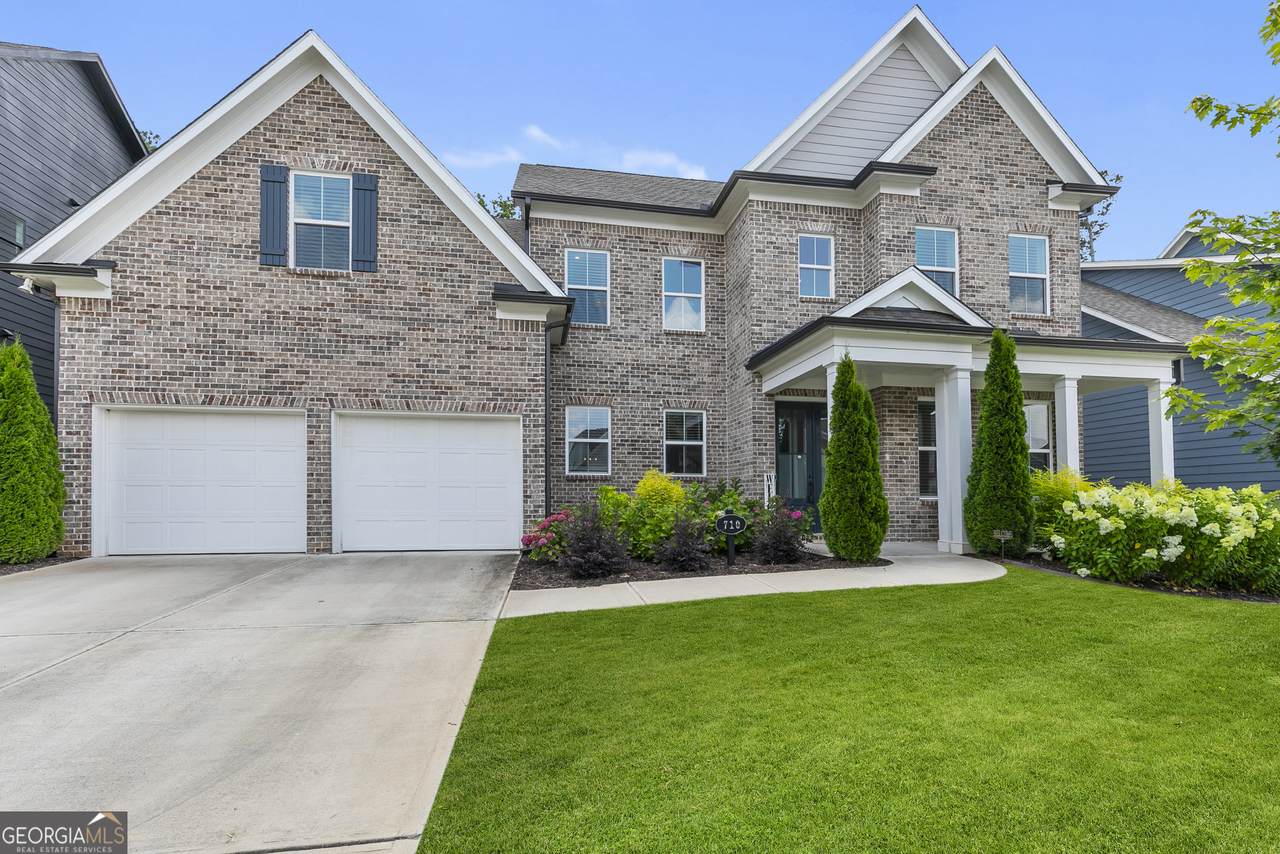 710 Bridgeview Drive - Photo 1