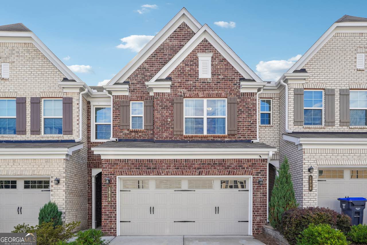 1616 Lansing Bluff Walk - Photo 1