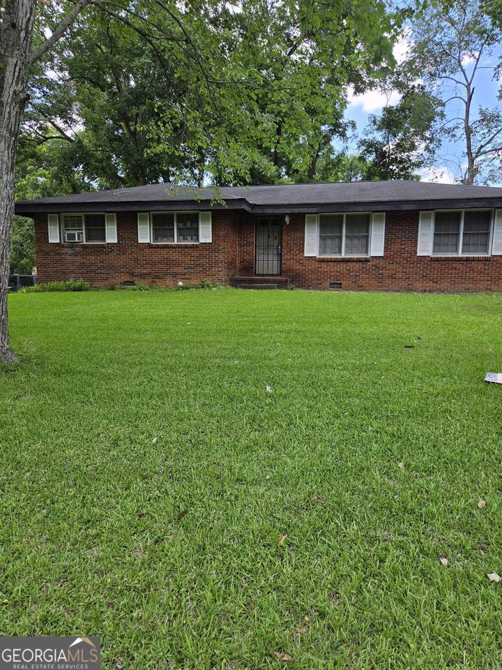 1702 Cardinal Road - Photo 1