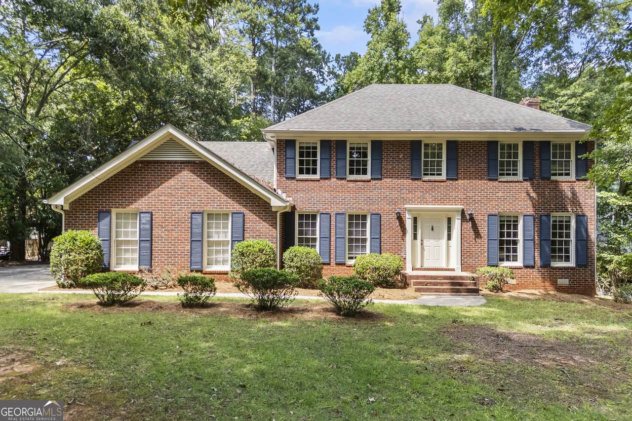 201 Chesterfield Road - Photo 1