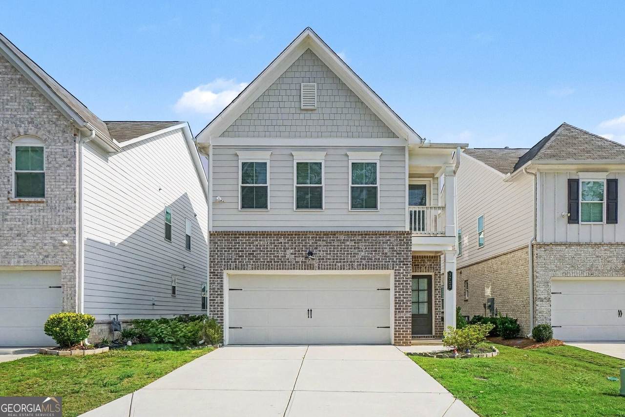 3723 Silvery Way - Photo 1